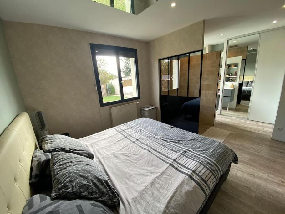 Photo of Bedroom in Cepoy