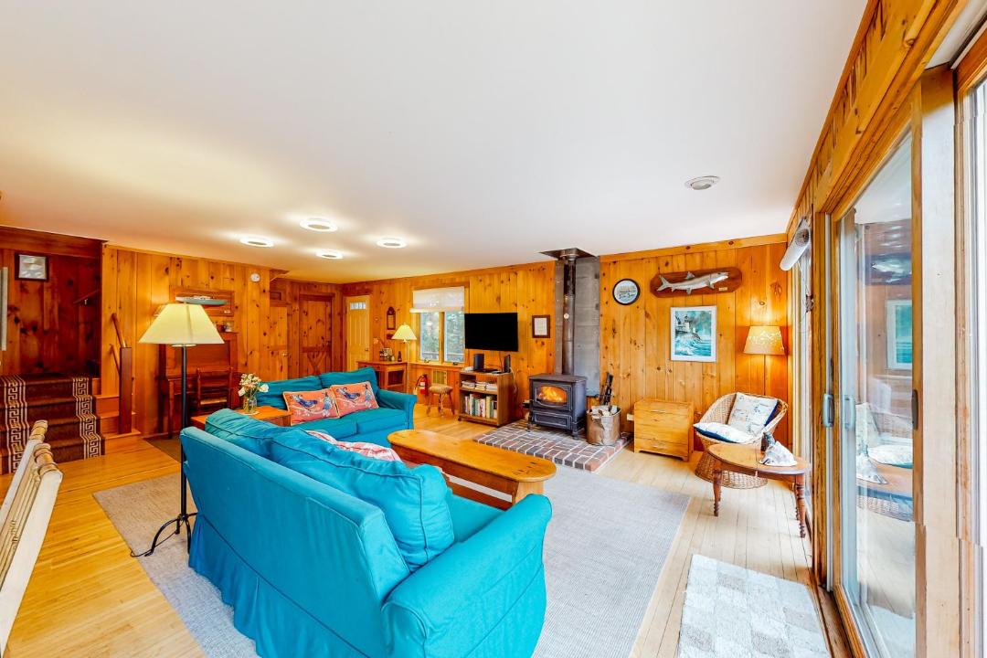 Photo of Livingroom in Southwest Harbor
