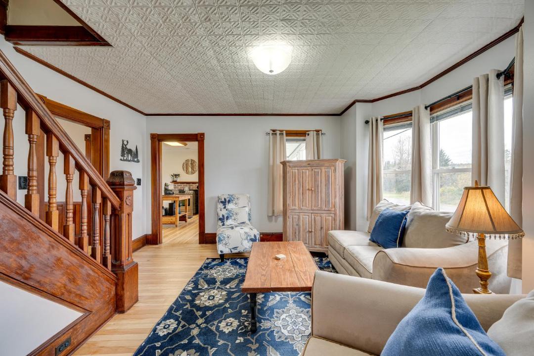 Photo of Livingroom in Pittsburg