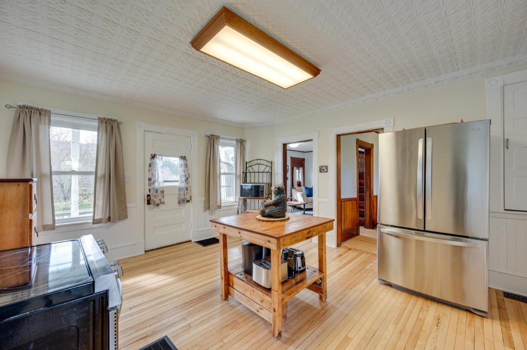 Photo of Livingroom in Pittsburg