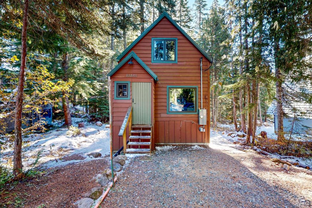 Photo of Buildings in Government Camp