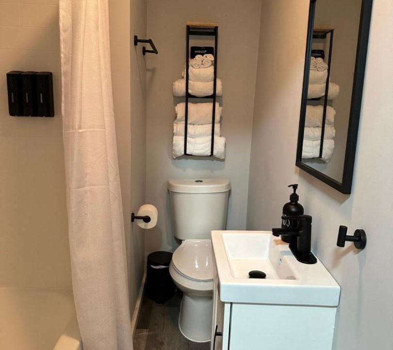 Photo of Others in Monticello