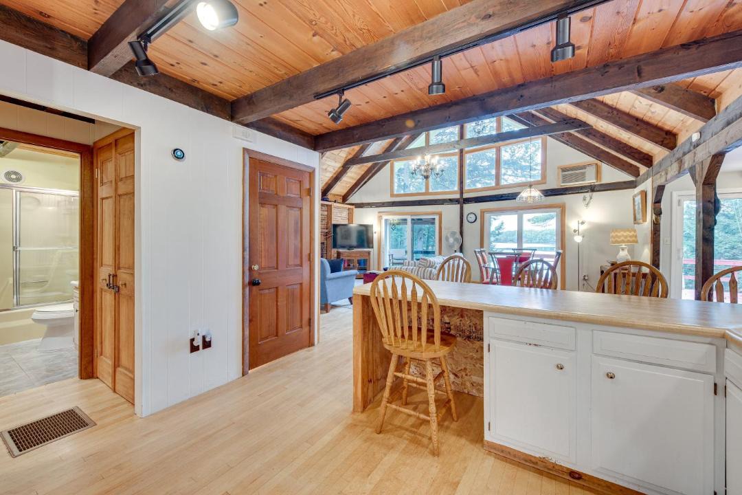 Photo of Kitchen in Lake Arrowhead