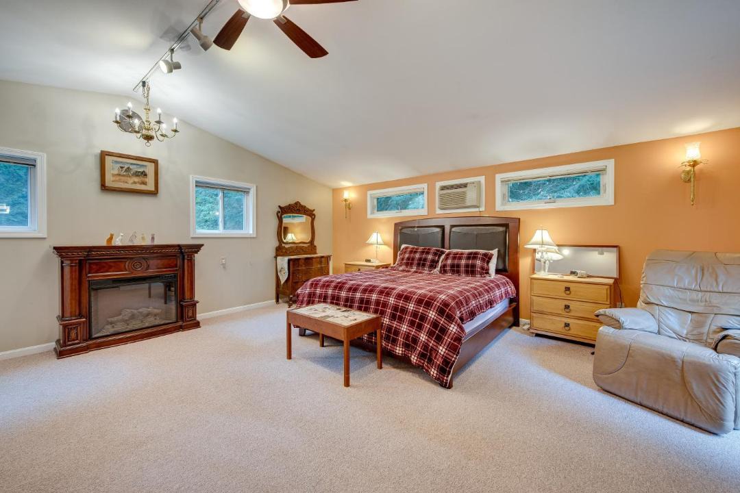 Photo of Others in Lake Arrowhead