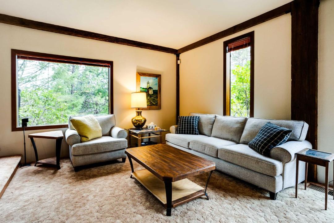 Photo of Livingroom in Murphy