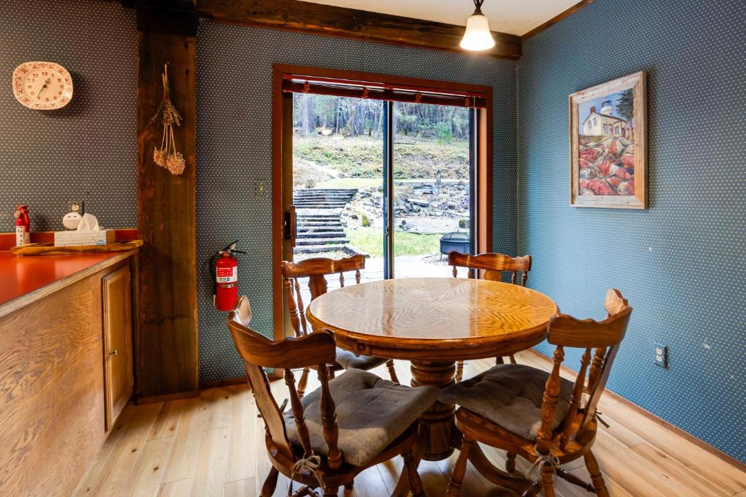 Photo of Livingroom in Murphy