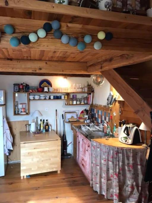 Photo of Others in Theus