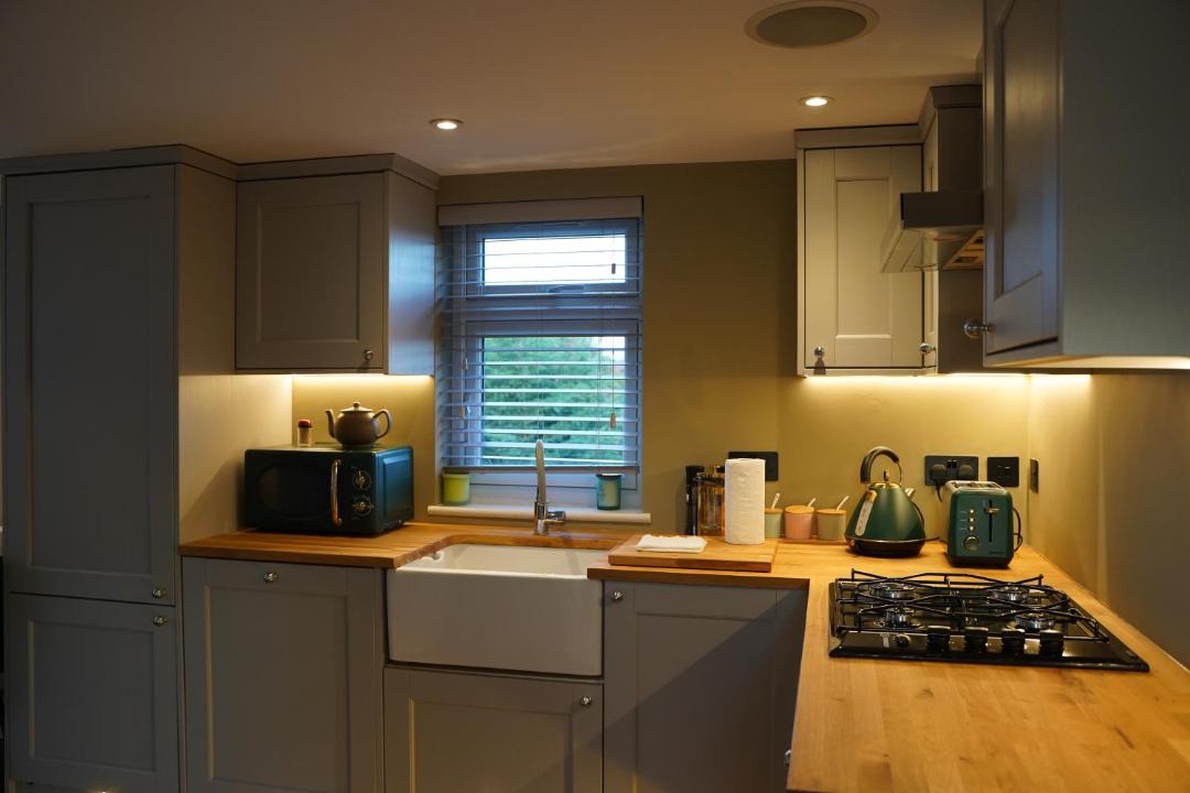 Photo of Others in Underhill