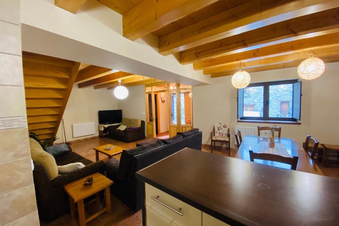 Photo of Livingroom in Aisa