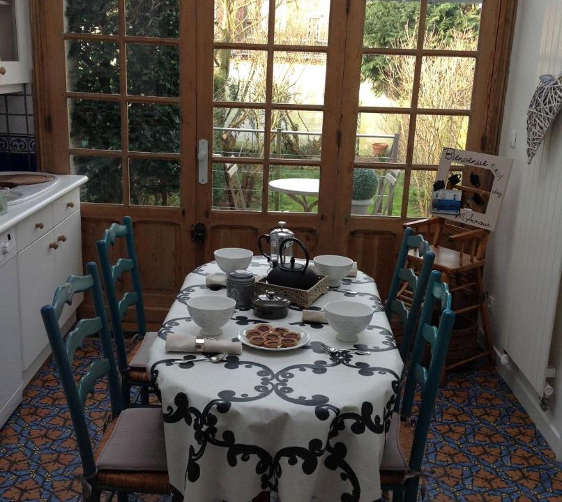 Photo of Others in Faubourg de Bethune