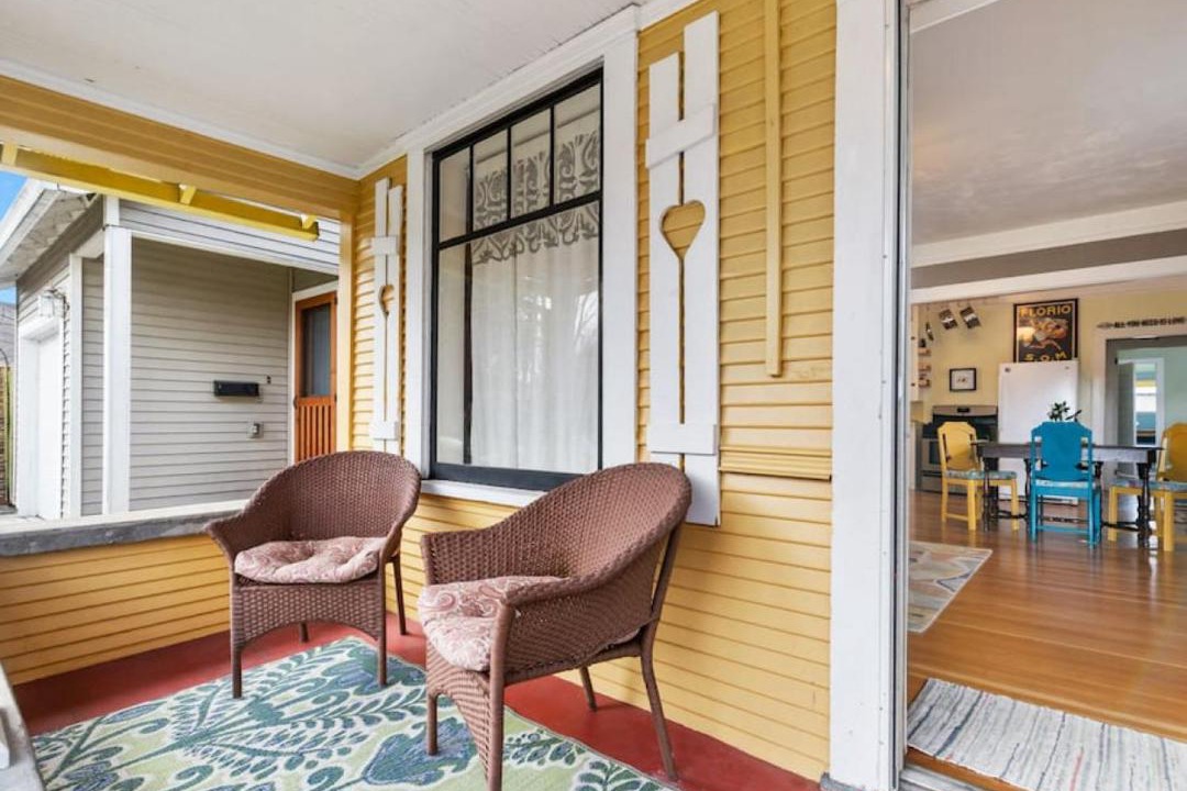 Photo of Livingroom in St. Johns