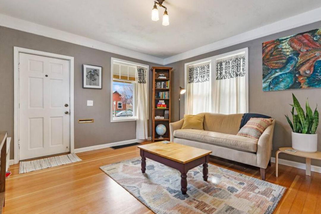 Photo of Livingroom in St. Johns