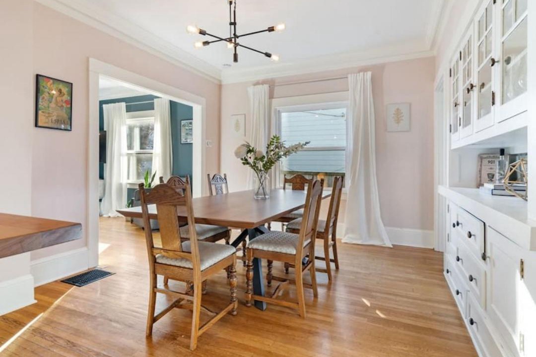 Photo of Livingroom in Hollywood District