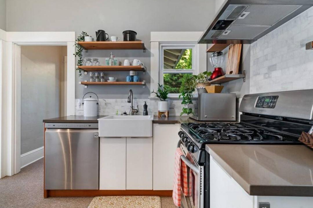 Photo of Kitchen in Hollywood District