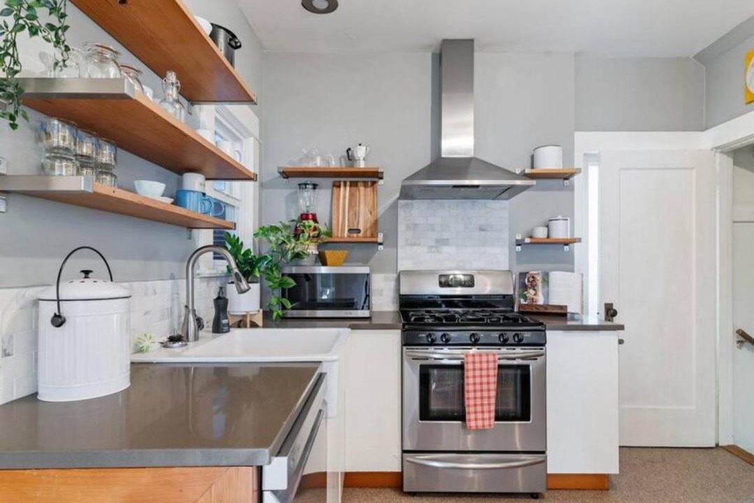 Photo of Kitchen in Hollywood District