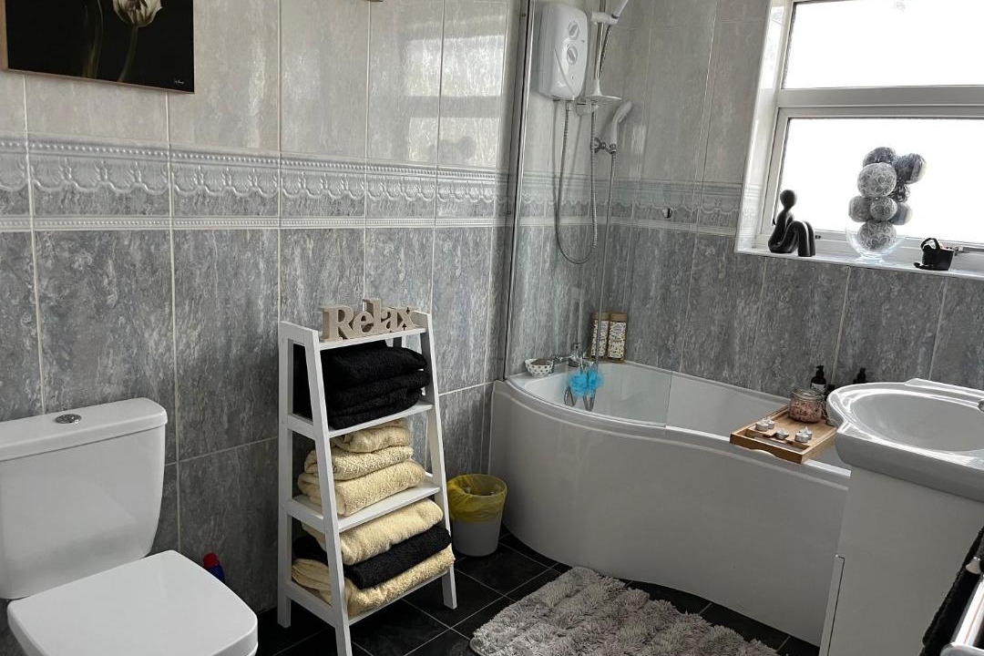 Photo of Bathroom in Rayleigh