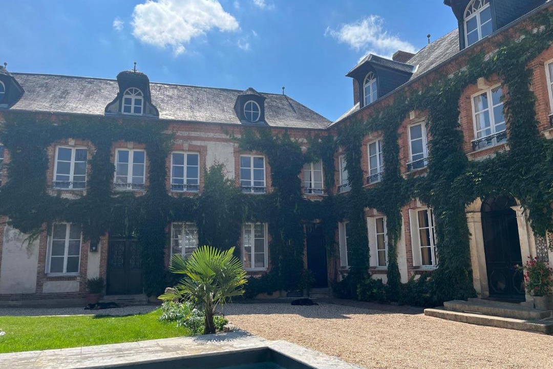 Photo of Others in Rugles