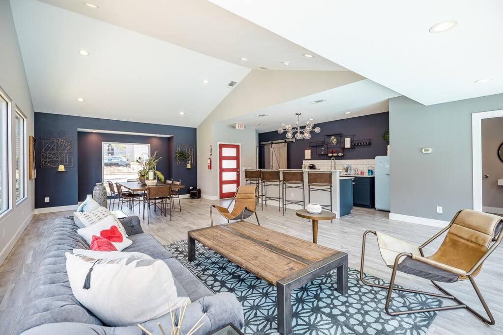 Photo of Livingroom in Milwood