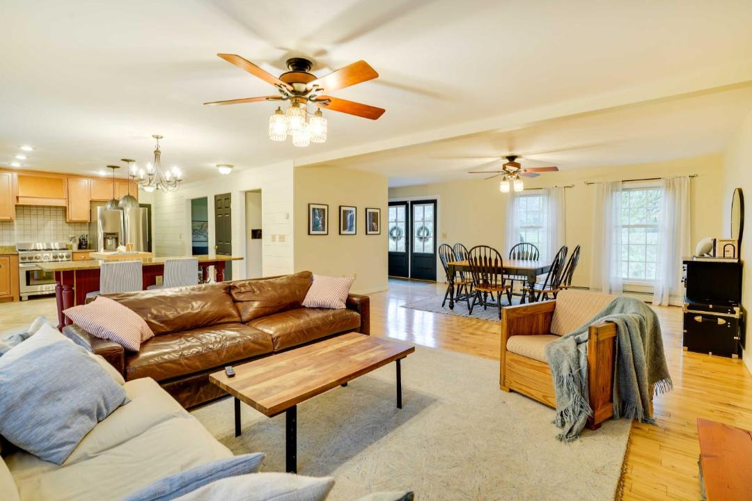 Photo of Others in Homer