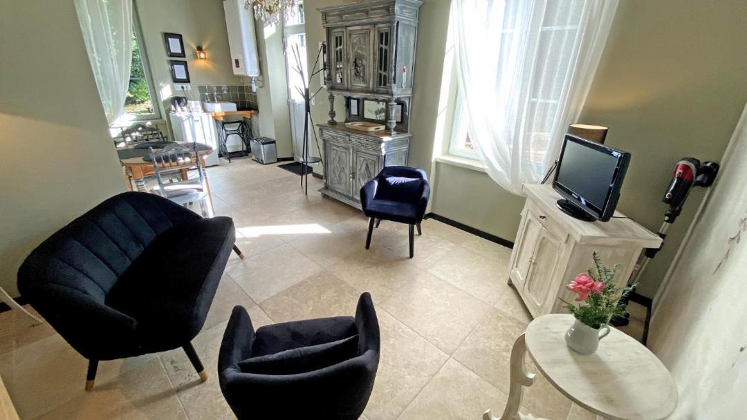 Photo of Livingroom in Chateauponsac