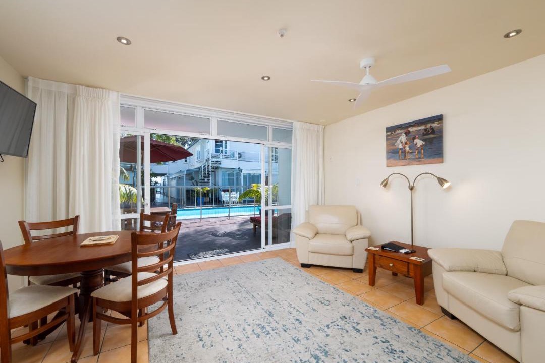 Photo of Others in Russell