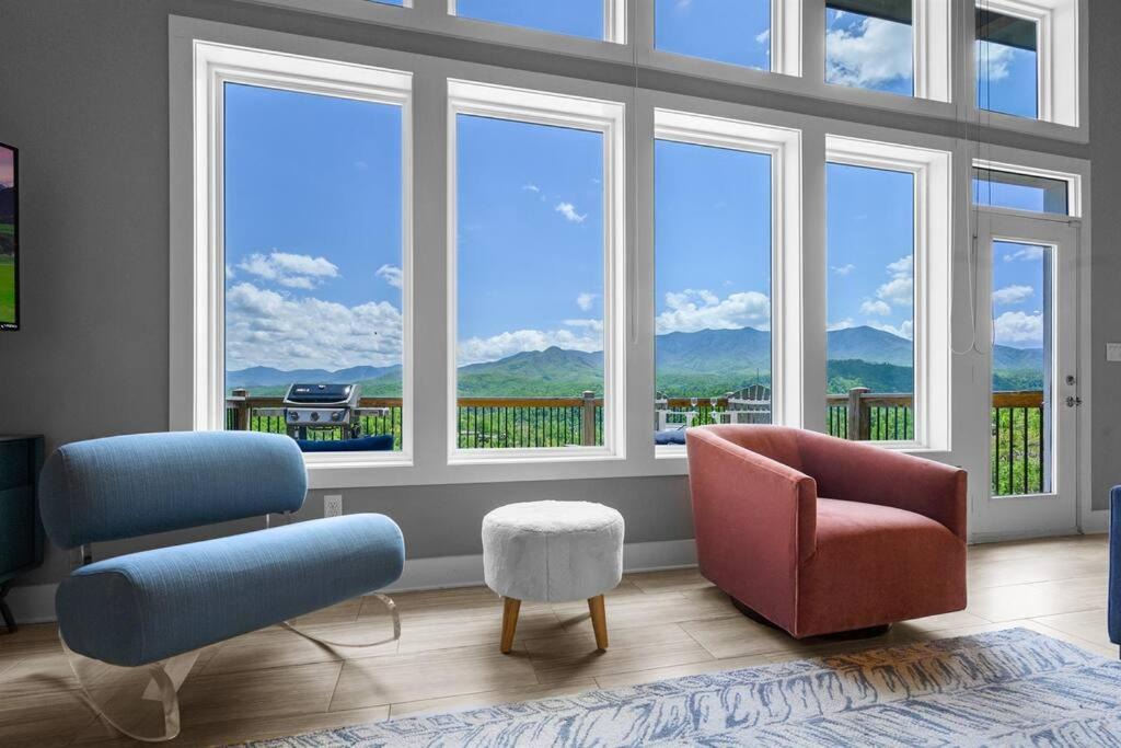 Photo of Livingroom in Gatlinburg