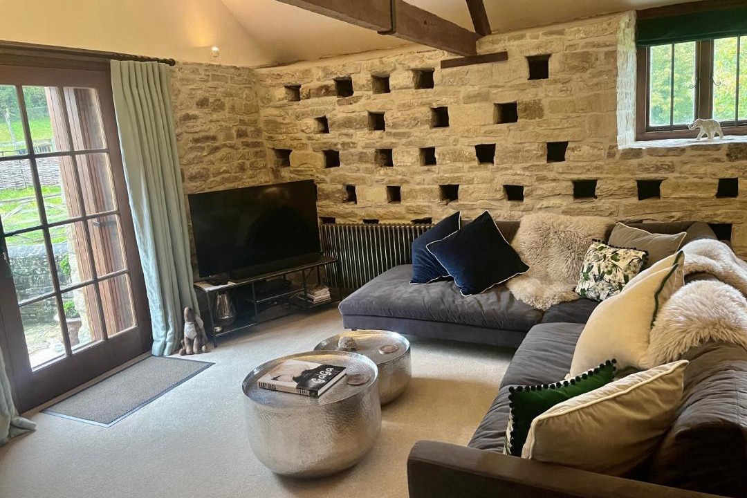 Photo of Livingroom in Dinton