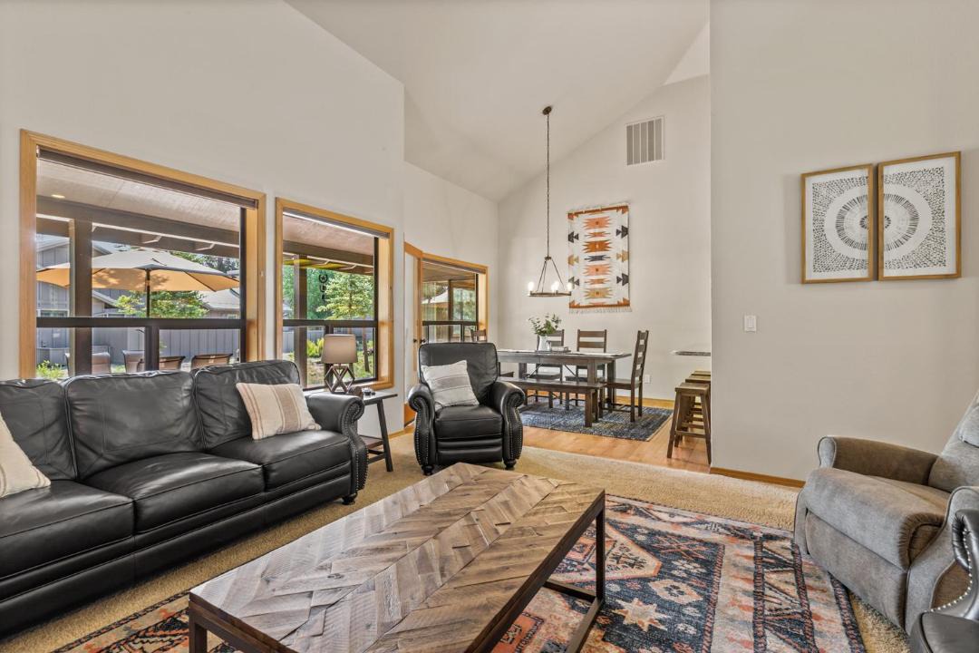 Photo of Livingroom in Deer Park