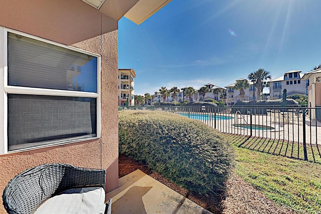 Photo of Patio Balcony in Frangista Beach