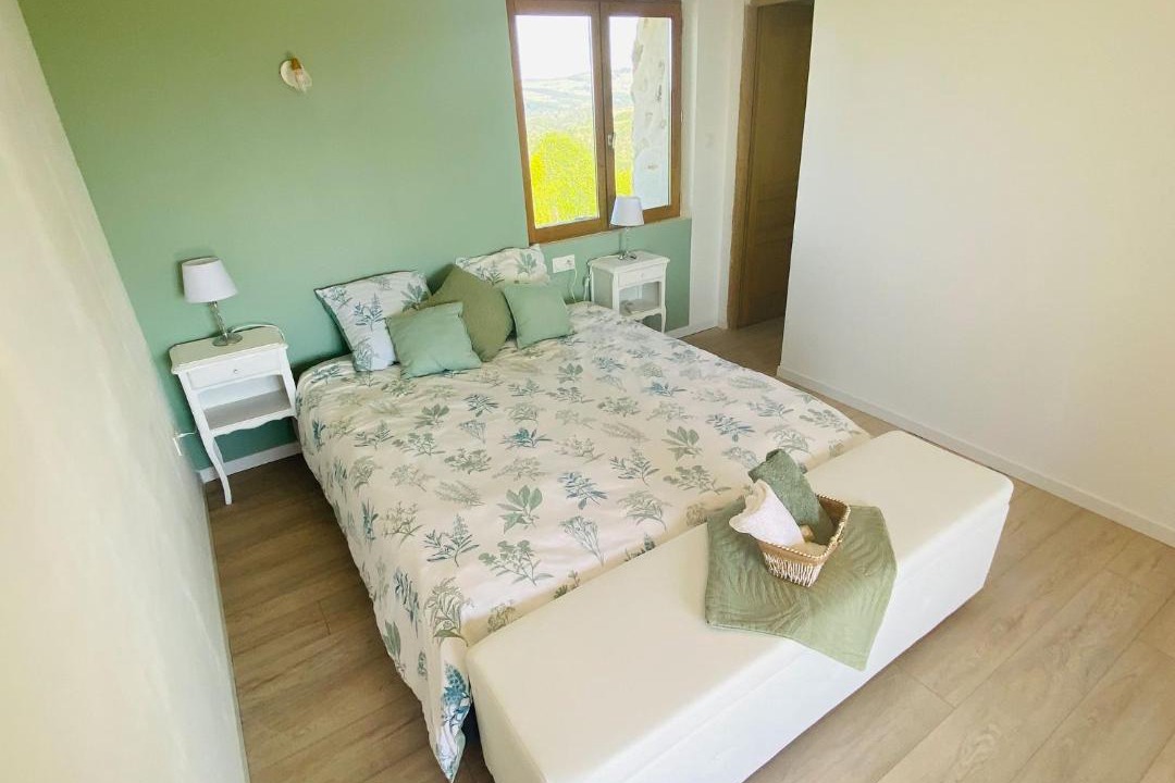 Photo of Others in Parnans