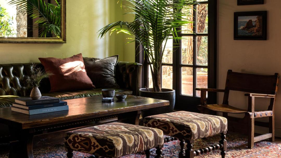 Photo of Others in Golden Rectangle