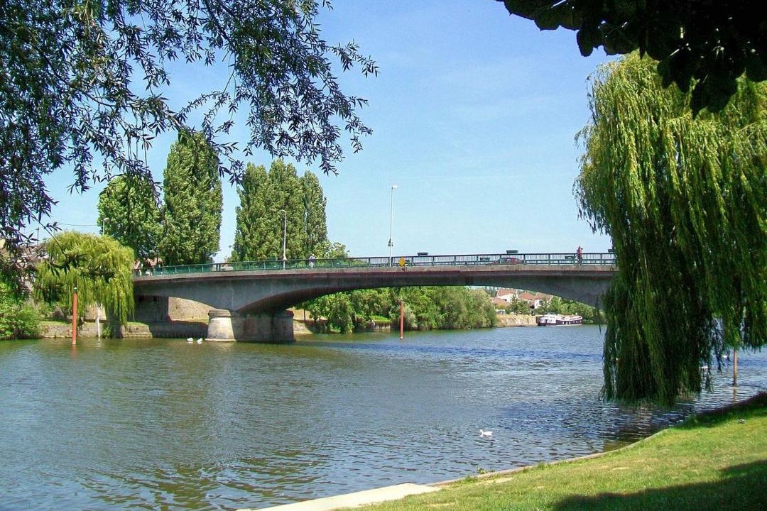 Photo of Others in Persan