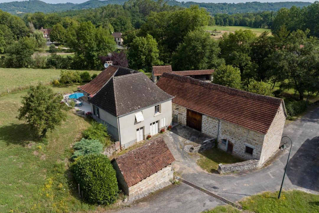 Photo of Buildings in Saint-Julien-Maumont