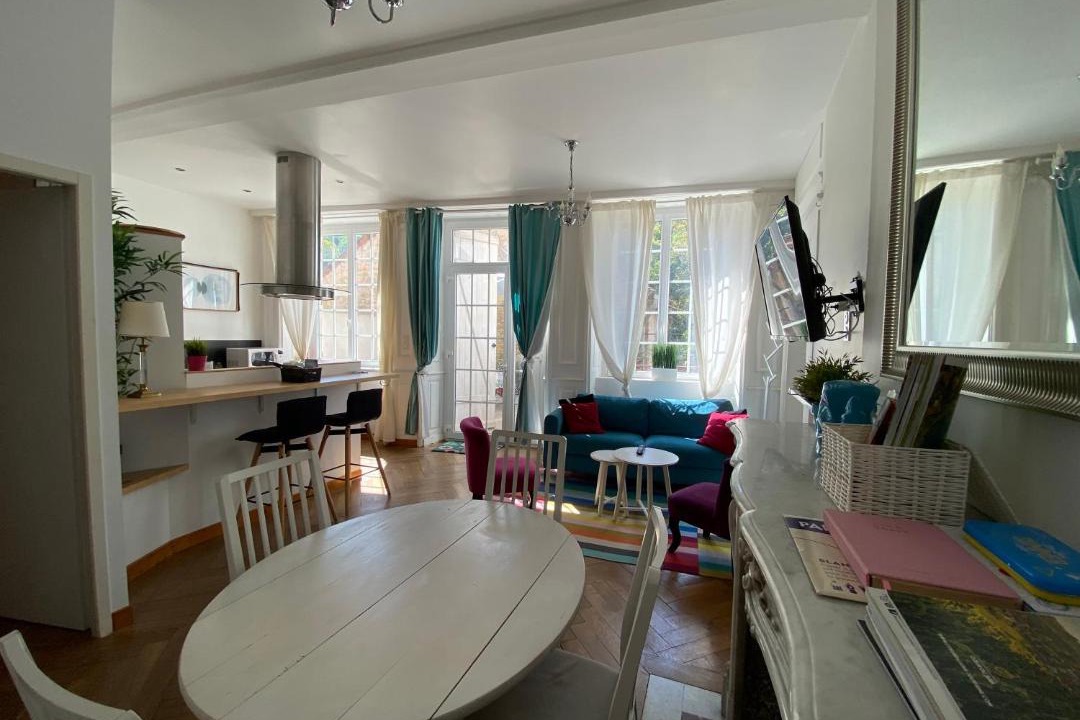 Photo of Others in Conliege