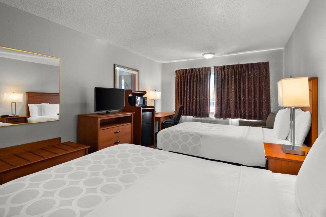 Photo of Bedroom in Romulus