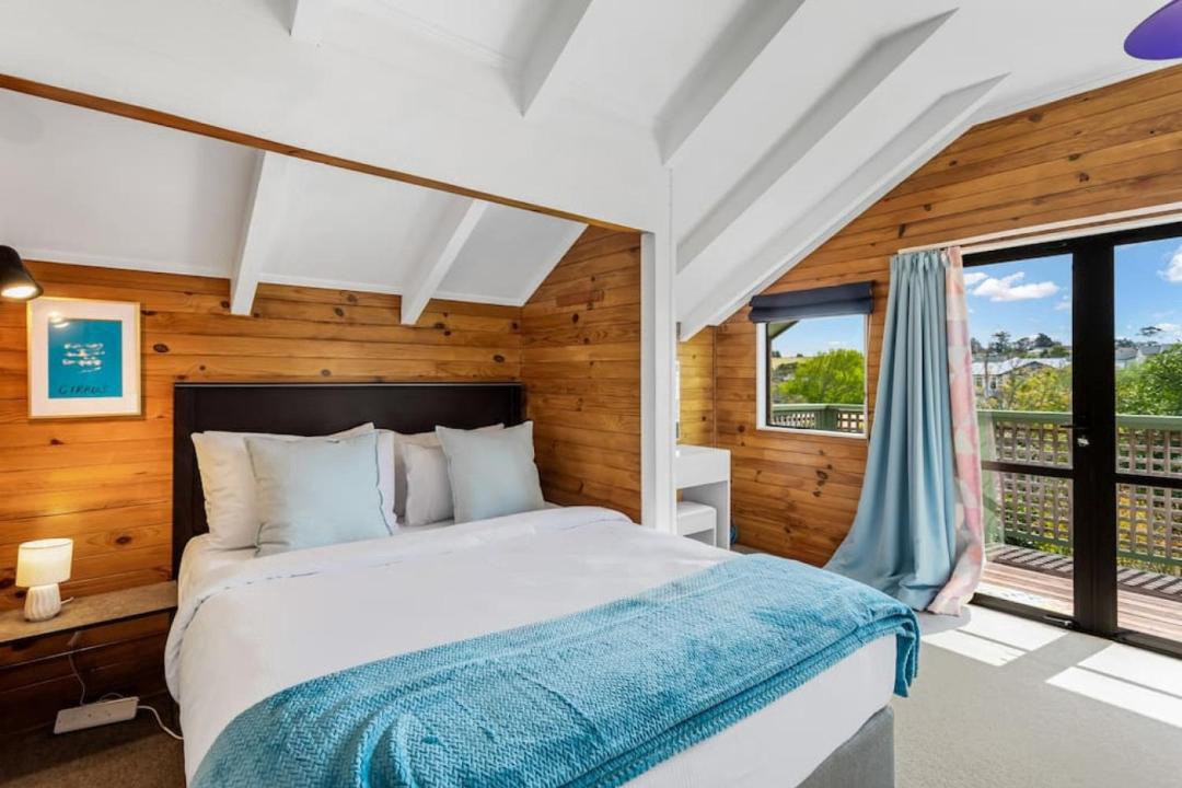 Photo of Others in Forrest Hill