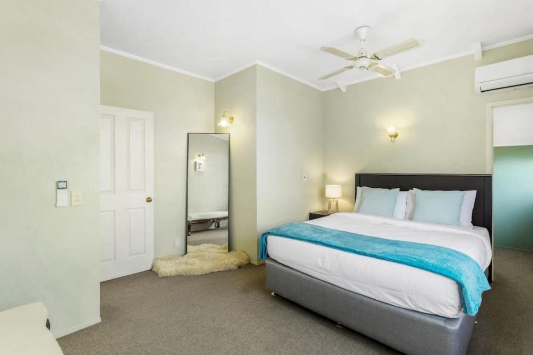 Photo of Others in Forrest Hill