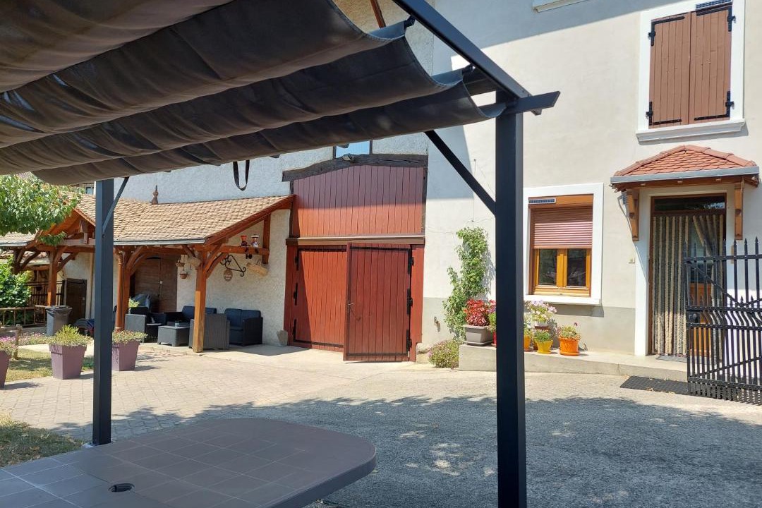 Photo of Others in Beaucroissant