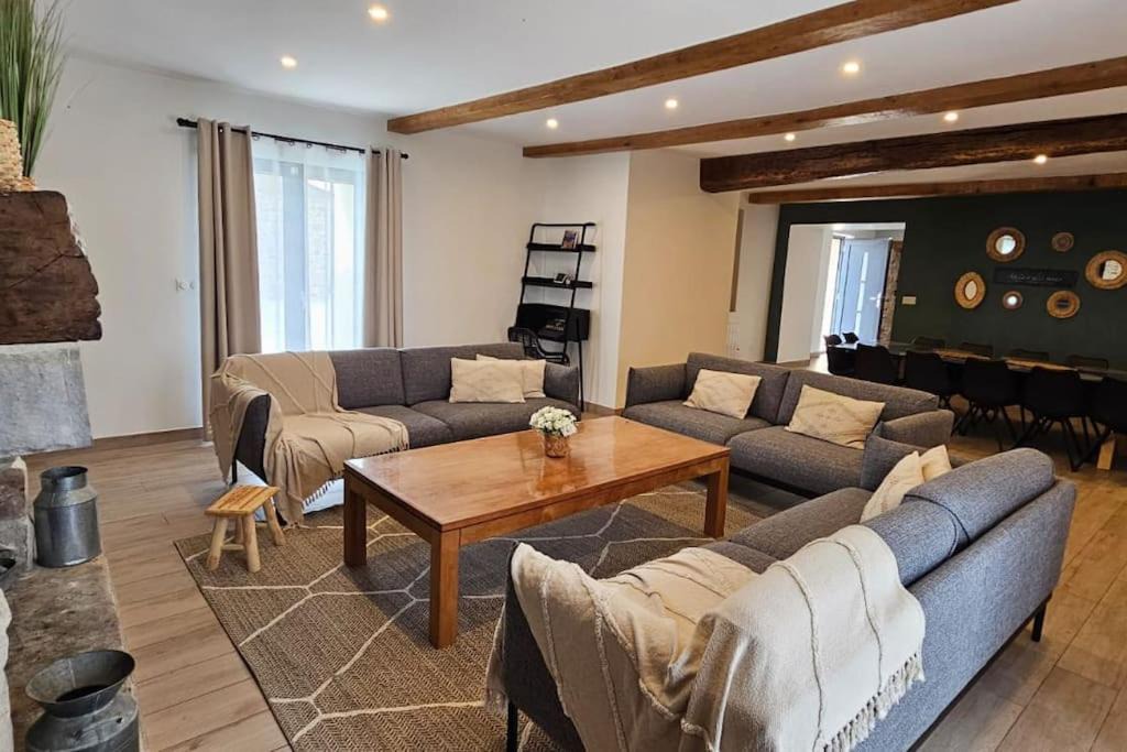 Photo of Livingroom in Saint-Remy-Blanzy