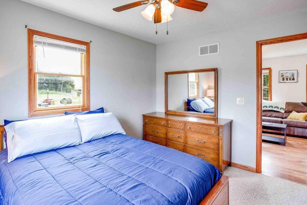 Photo of Others in Notre Dame