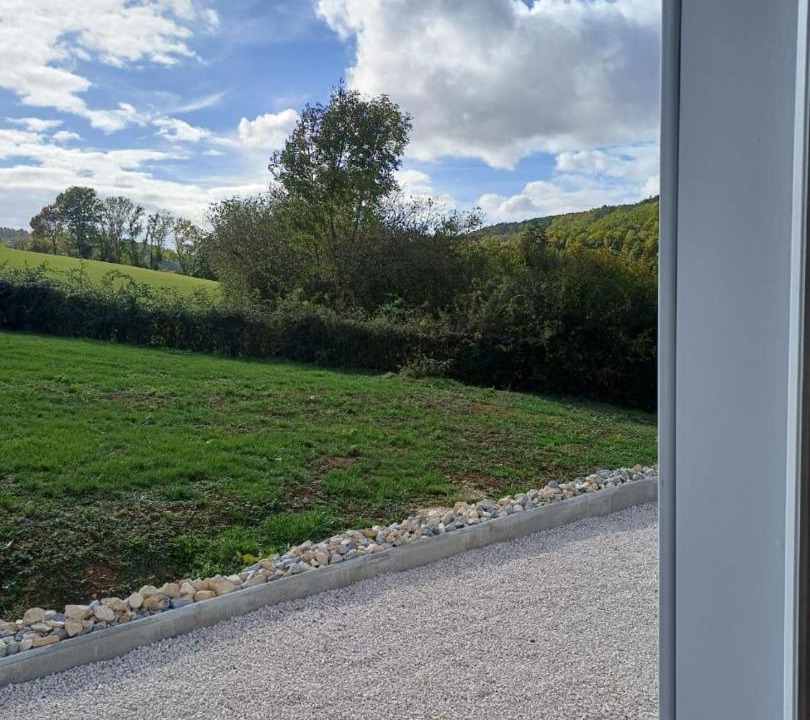 Photo of Others in Crepand