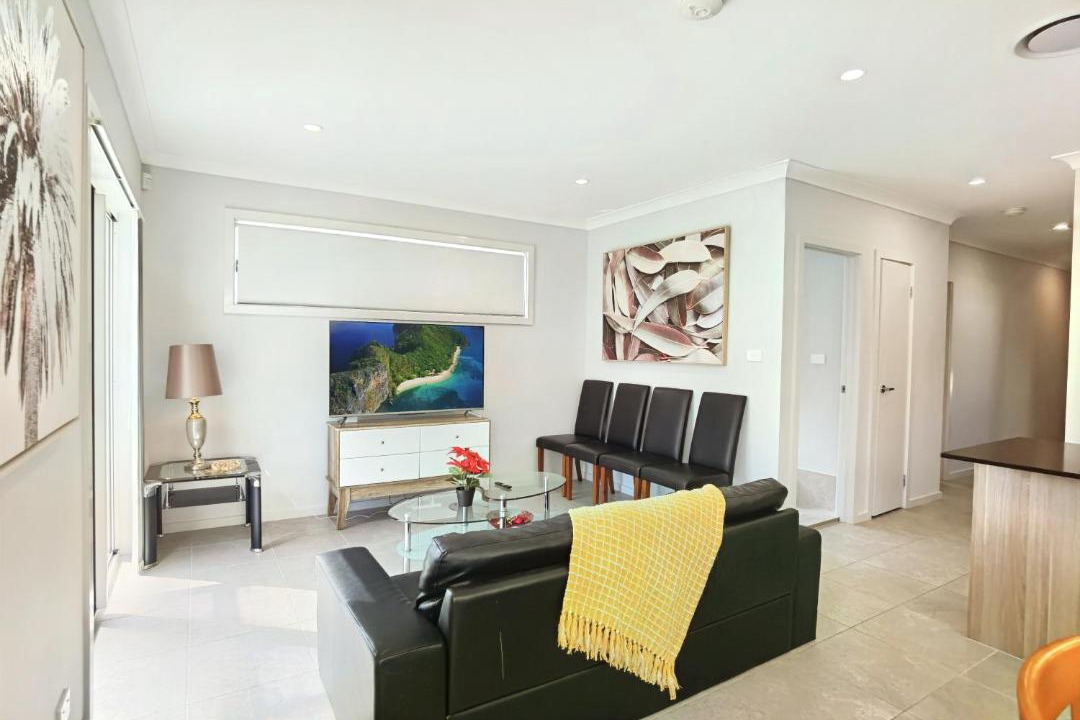 Photo of Livingroom in Bardia