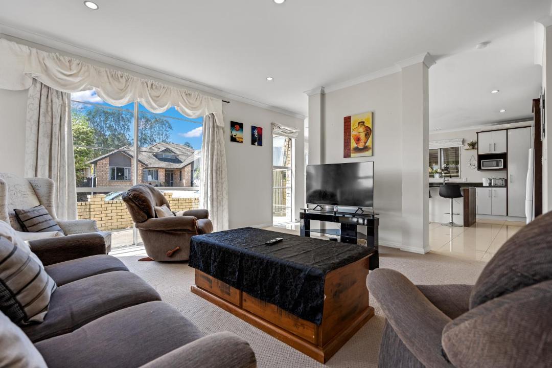 Photo of Livingroom in Flat Bush