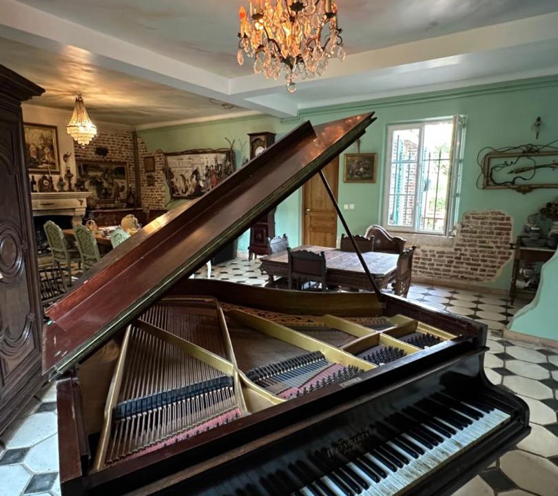 Photo of Others in Ravenel