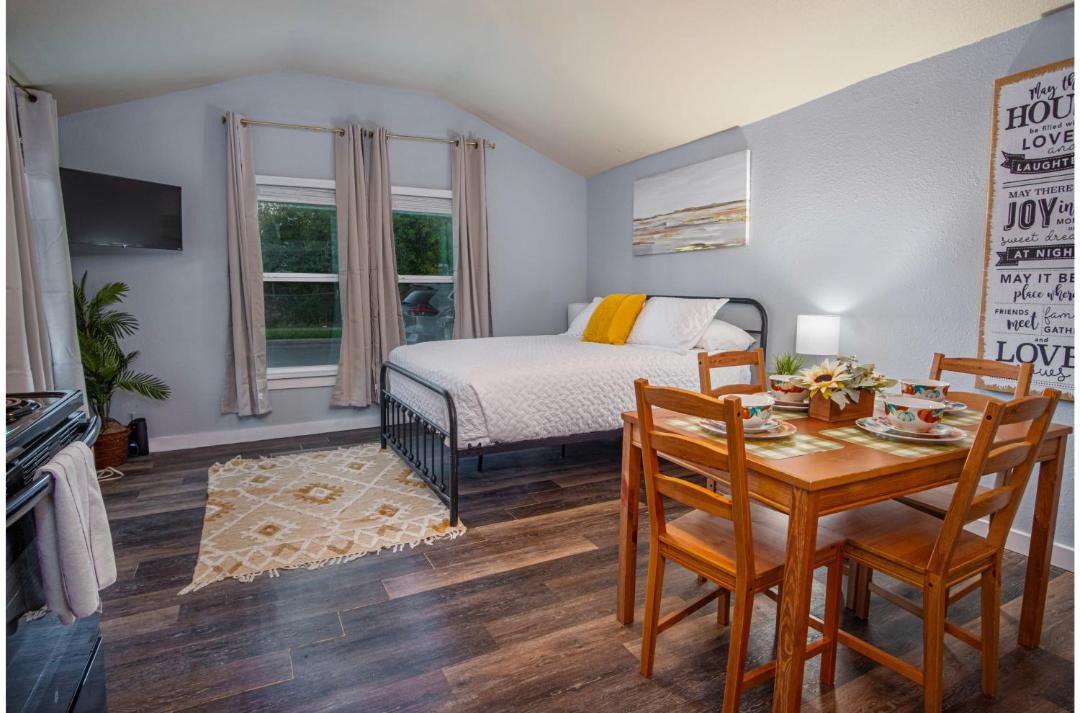 Photo of Livingroom in Nevada Street