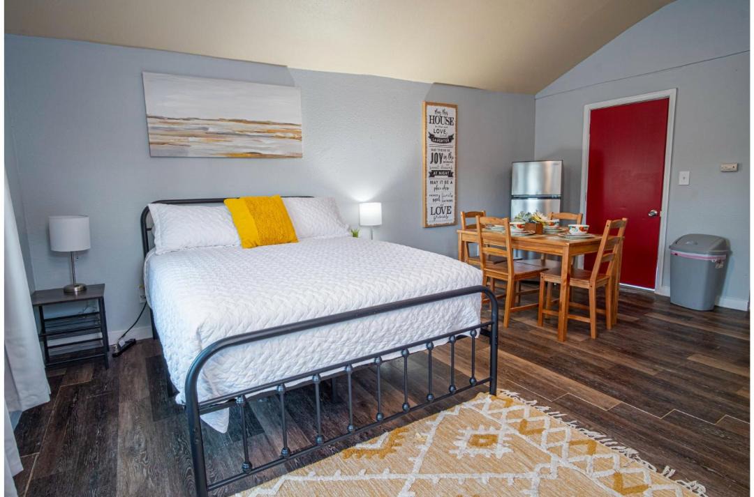 Photo of Bedroom in Nevada Street