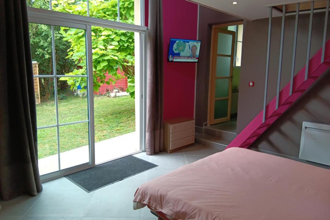 Photo of Others in Courtois-sur-Yonne