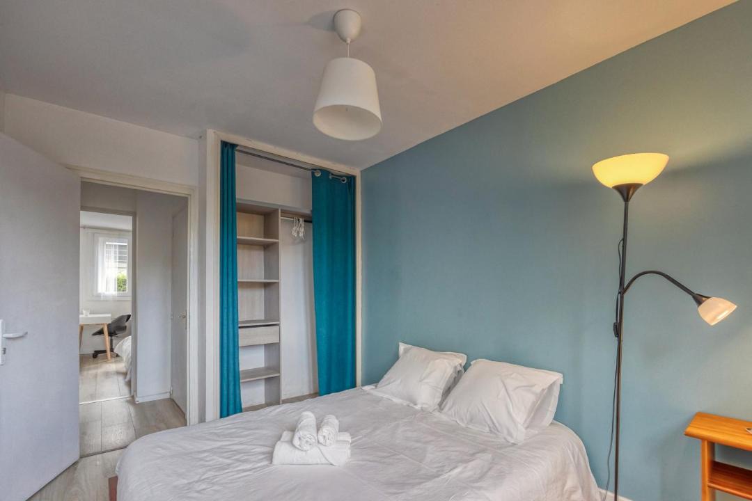 Photo of Bedroom in Secteur 4
