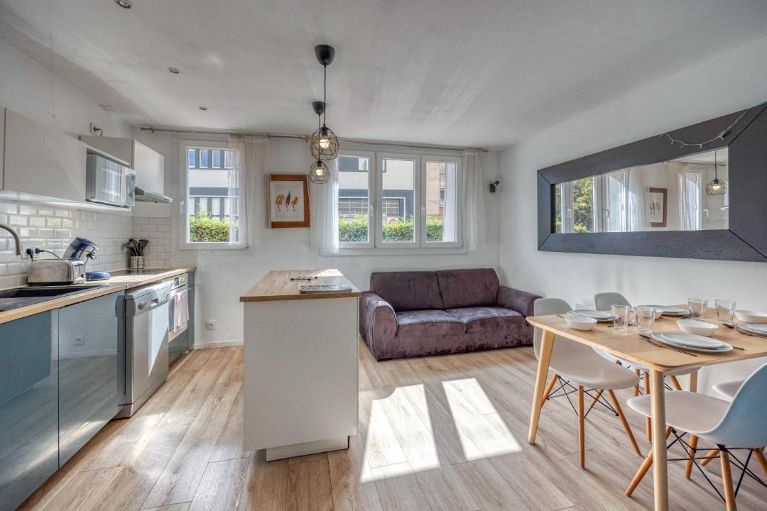 Photo of Livingroom in Secteur 4