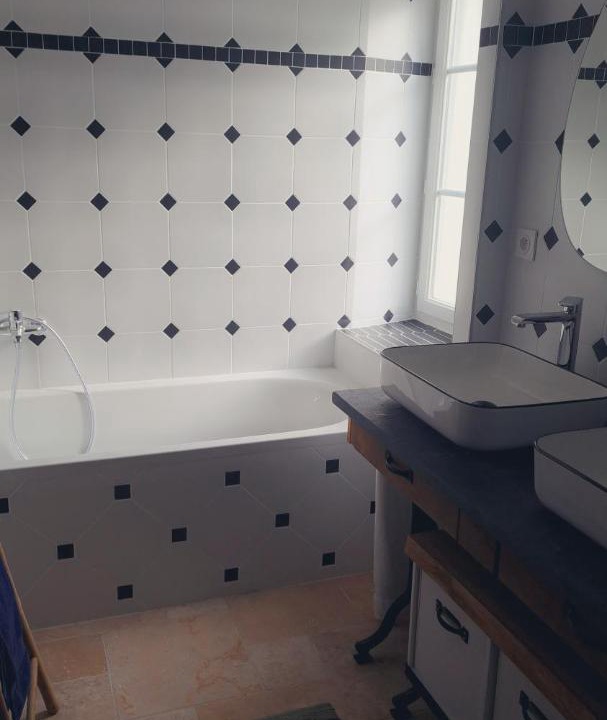 Photo of Others in Segre